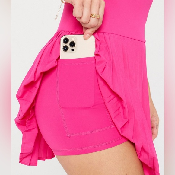 Fabletics Hot pink Hot Shot Pleated Dress size small - Picture 3 of 12